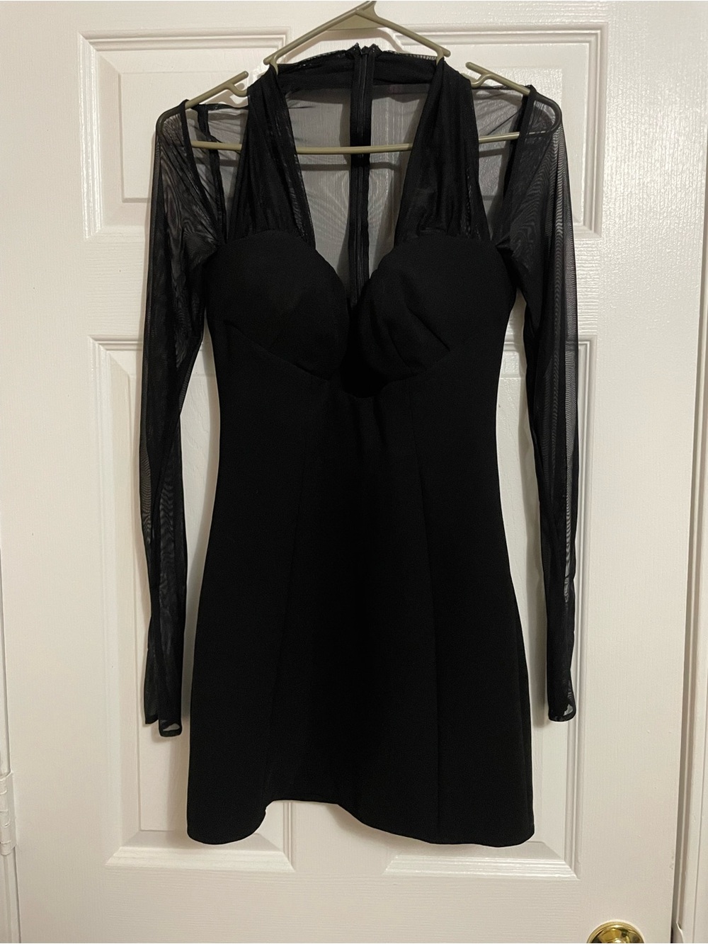 House of CB "Holly" Black Plunge Long Sleeve Crepe Mini Dress - Small